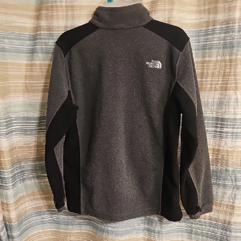 The North Face Boys Charcoal and Black Fleece Jacket